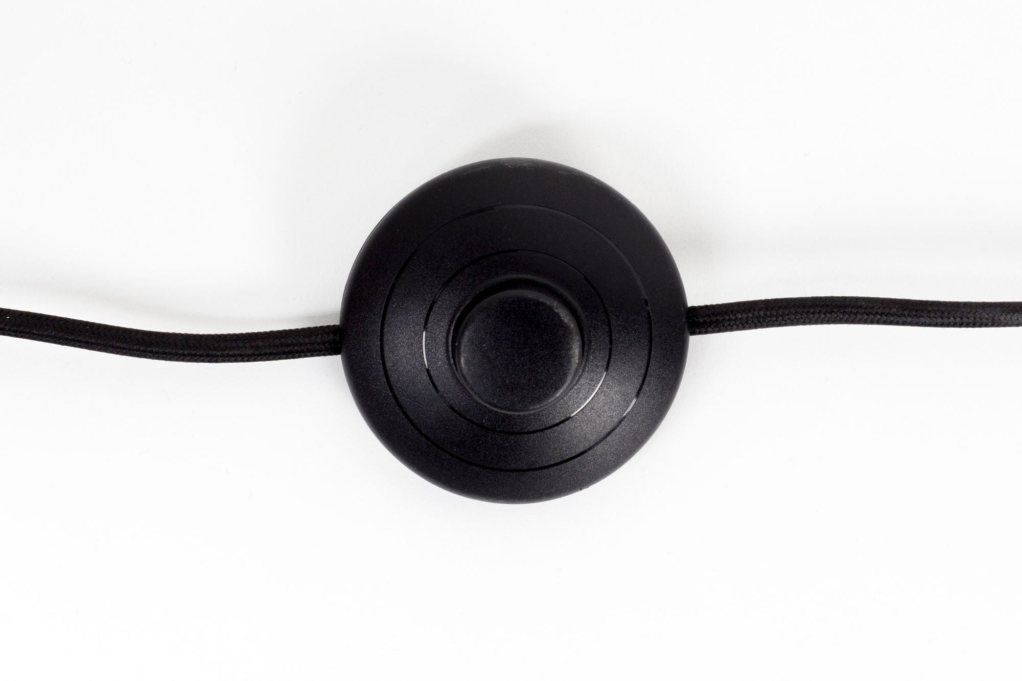 Zuiver Metal Bow Black Floor Lamp